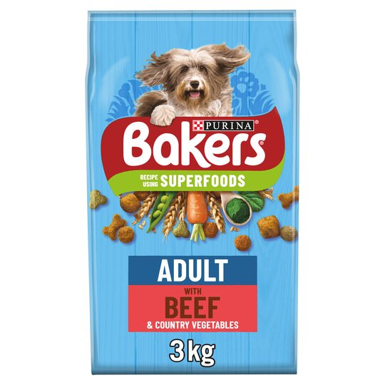 Bakers Adult Beef & Country Vegetables dry dog food 3kg bag, front of pack