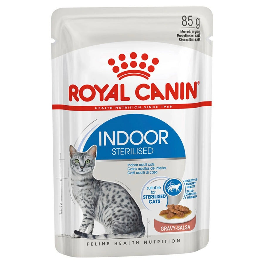 Royal Canin Indoor Adult Cat Food bag for indoor cats supporting digestion and weight control.