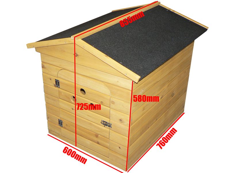 Traditional Apex Wooden Dog Kennel - PetWorld