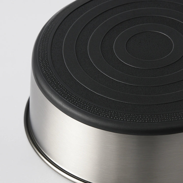 Rubber base food bowl