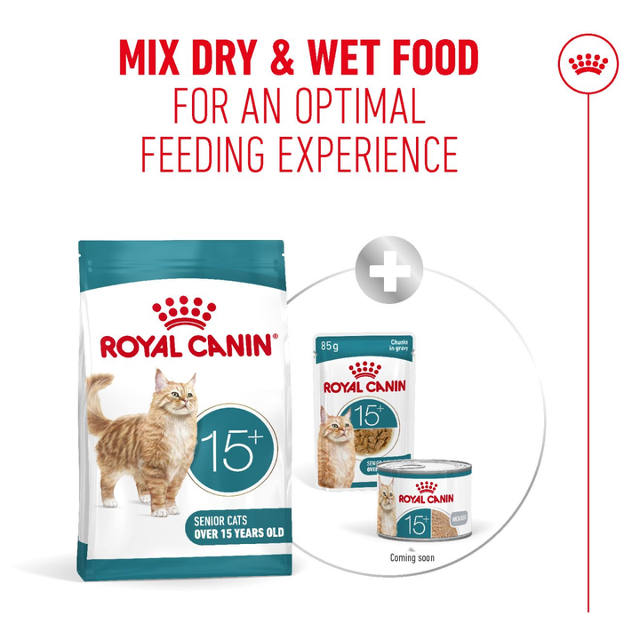 Royal Canin Ageing 15+ dry food with Ageing 15+ wet food for mixed feeding