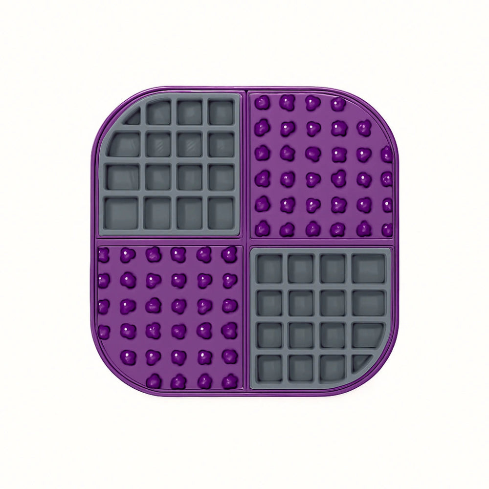 Slow feeder treat mat

