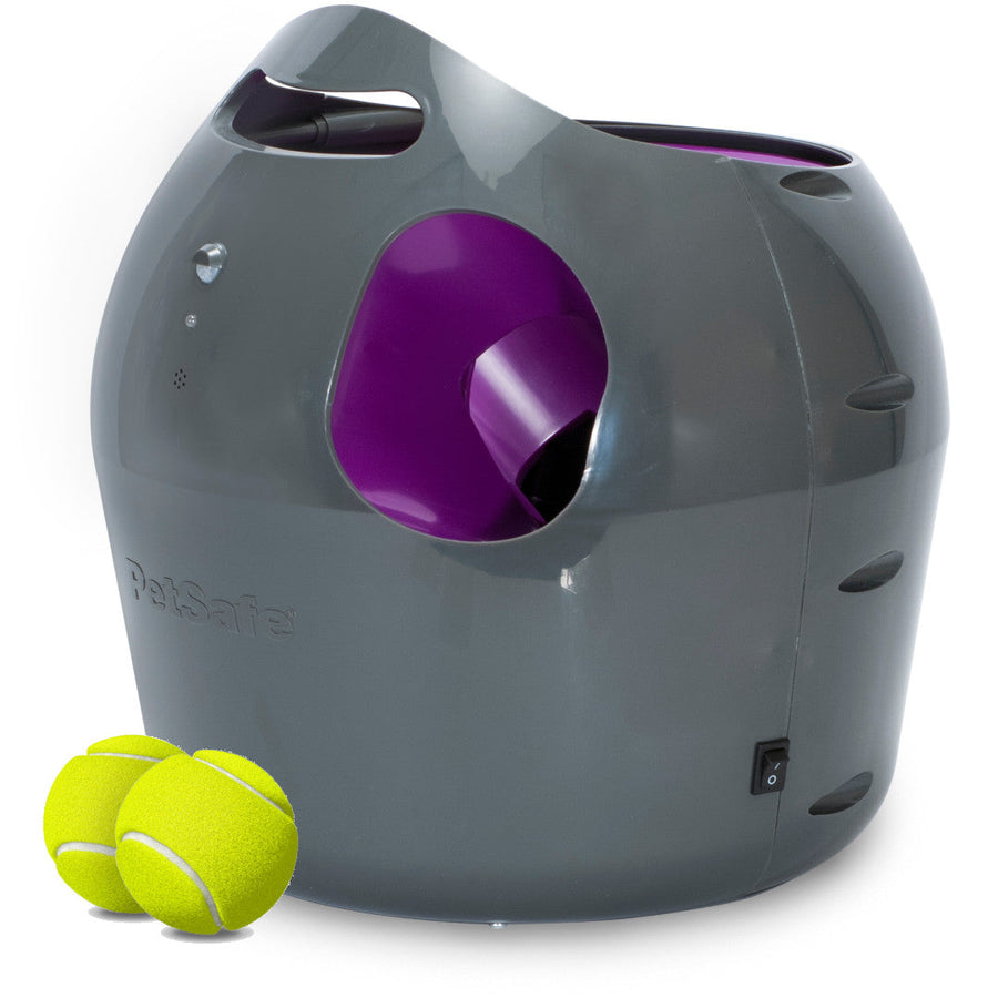 PetSafe Automatic Ball Launcher for dogs with 2 tennis balls