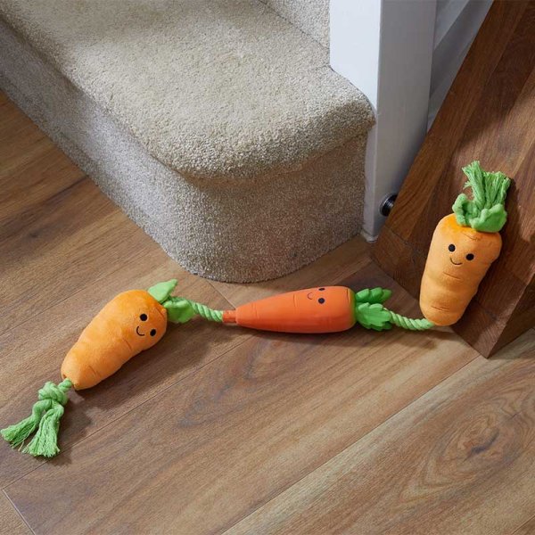 tugga carrots squeeky dog toy